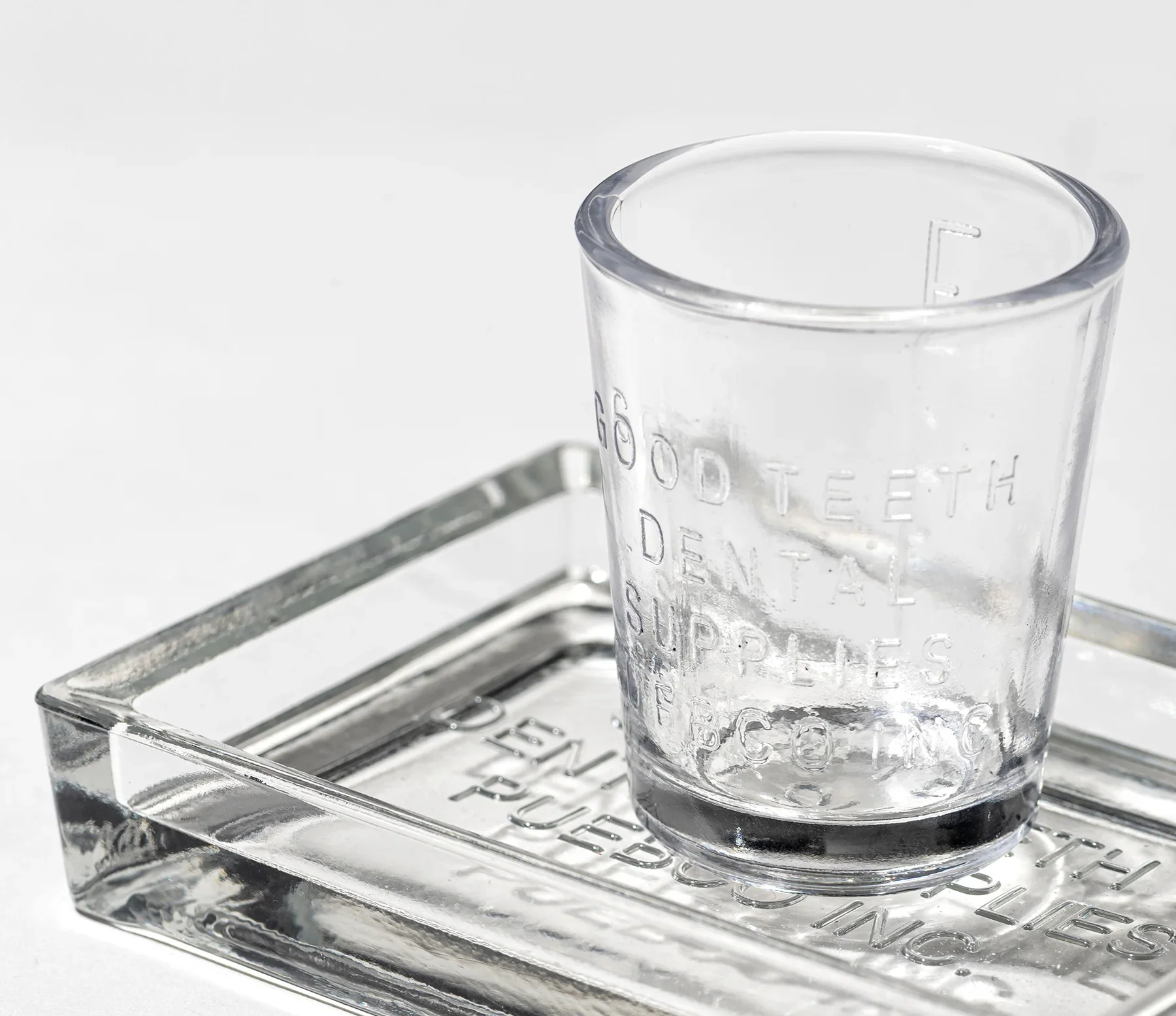 DENTAL TOOTHBRUSH STAND TRANSPARENT - Image 3