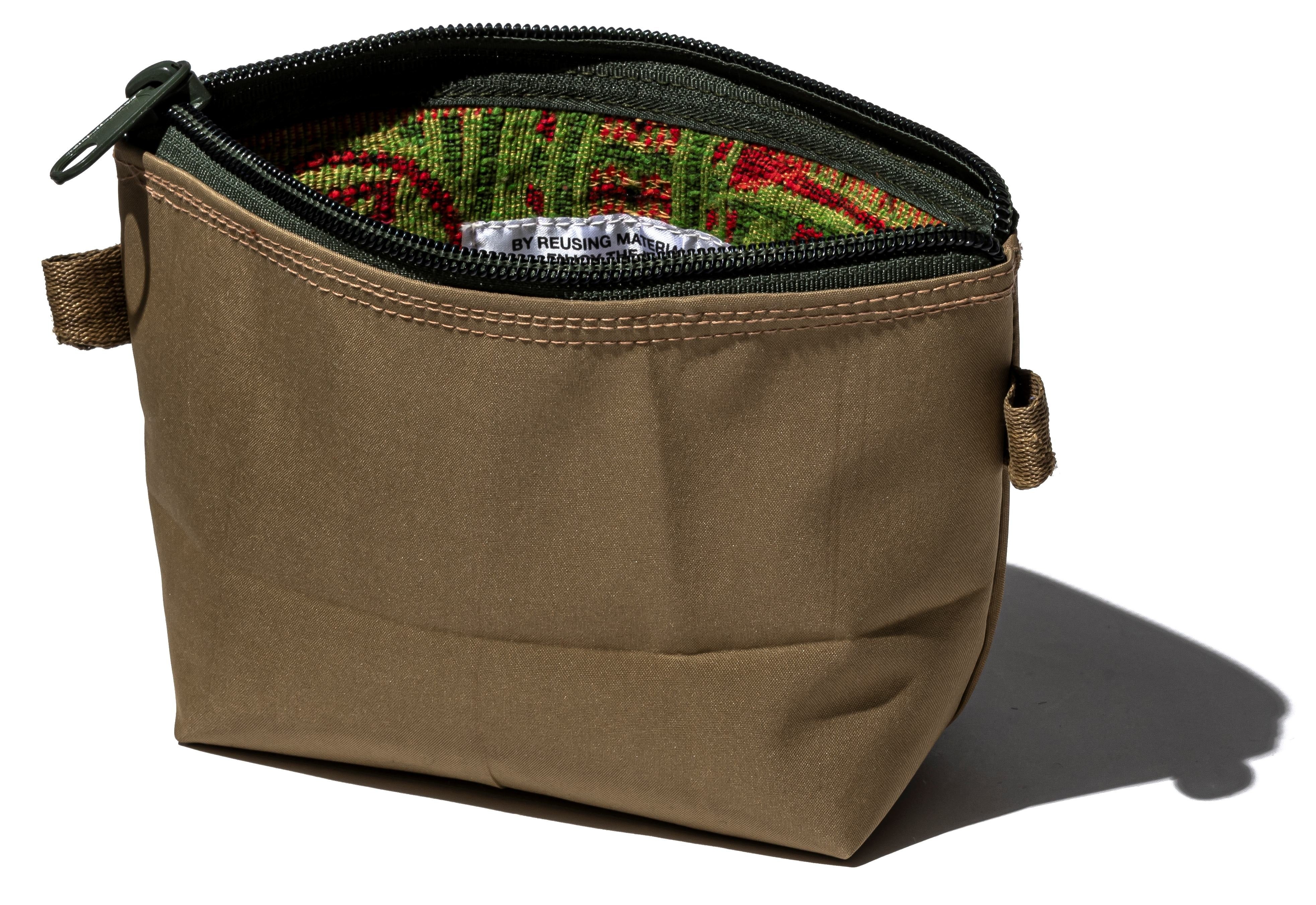 RUBBERIZED HOOD FABRIC x JACQUARD POUCH - LIM.ED. - Image 3