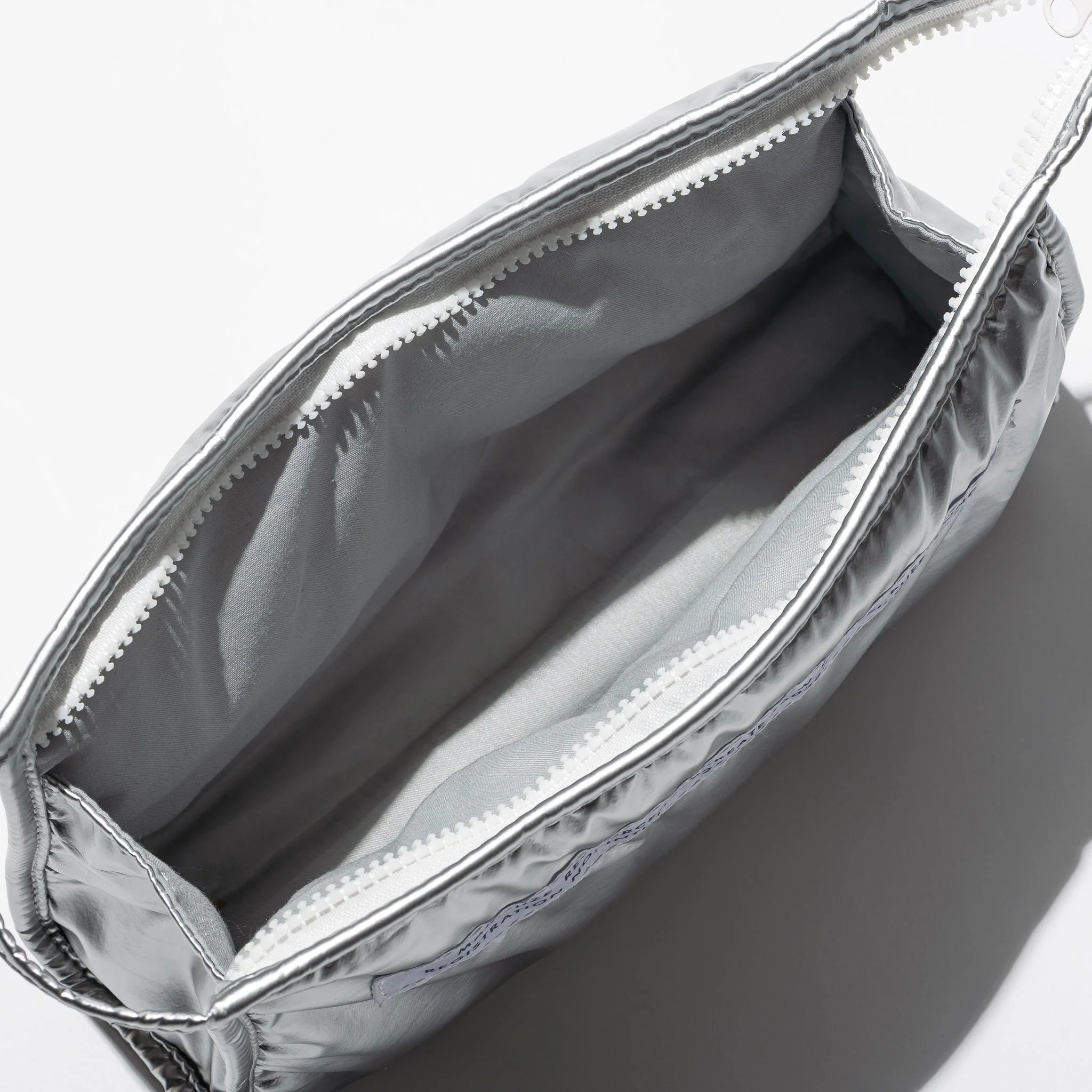 SPACE STYLE POUCH - Image 3