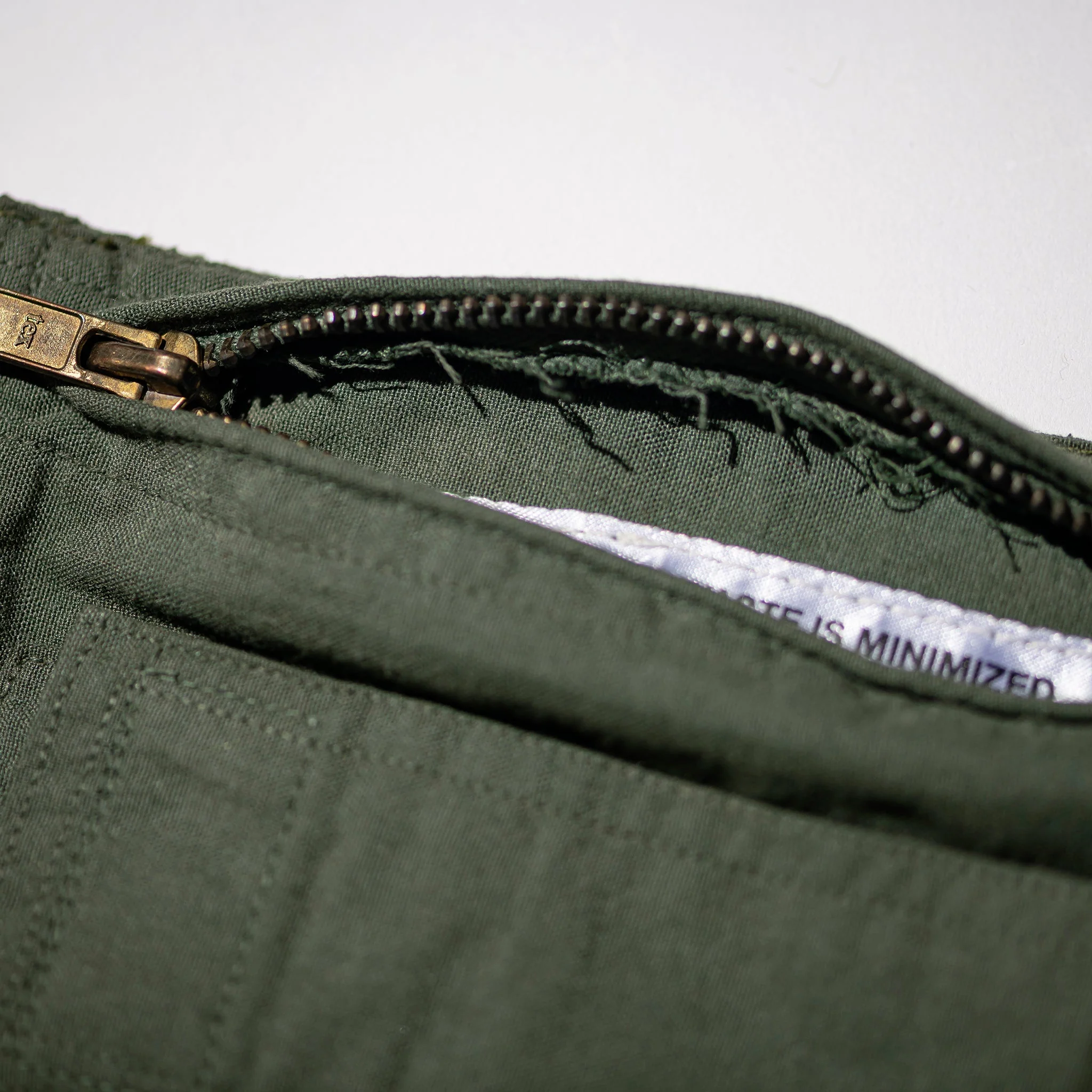 VINTAGE JUMPSUIT LEG POCKET - Image 4