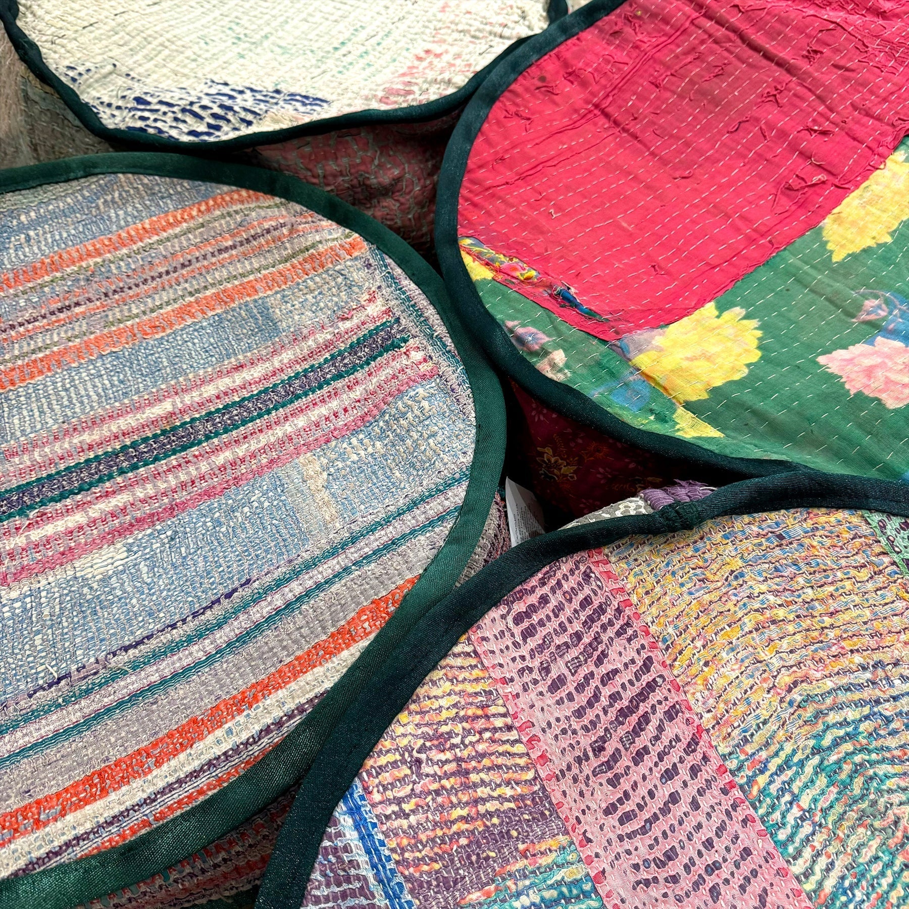 VINTAGE KANTHA QUILT PET BED W/CUSHION - Image 5