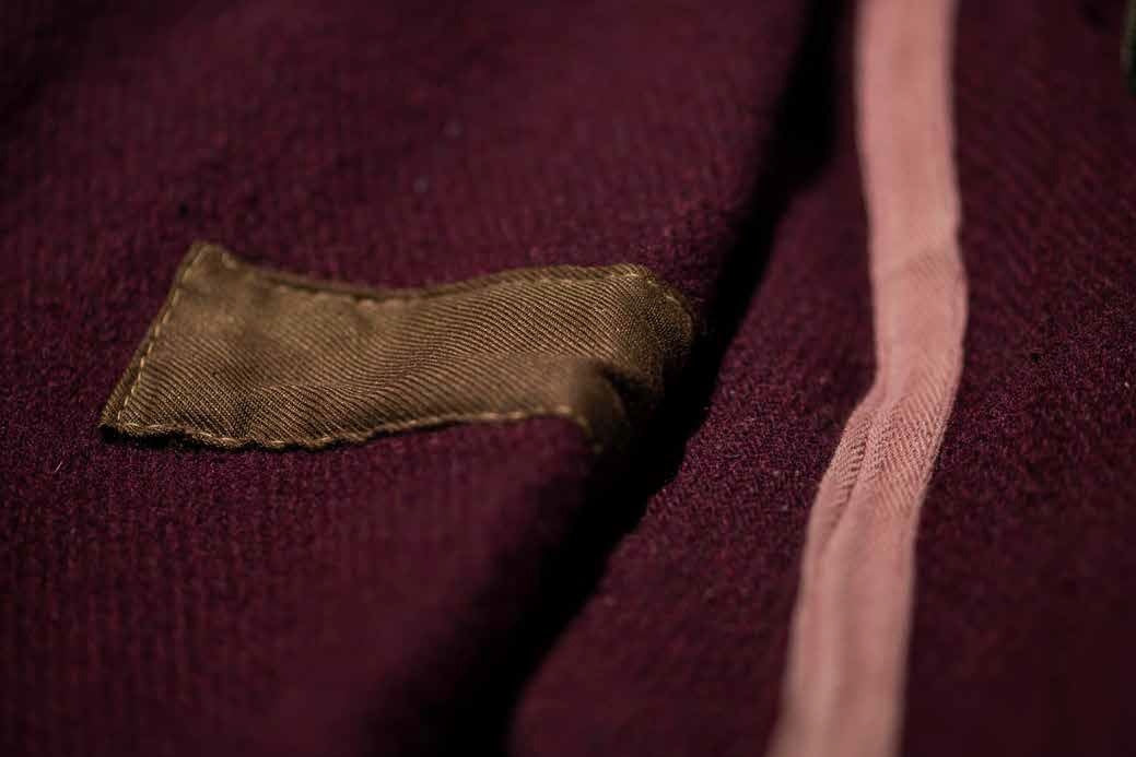 VINTAGE WOOL GARMENTS FABRIC BAG / BURGUNDY - LIM.ED. - Image 3
